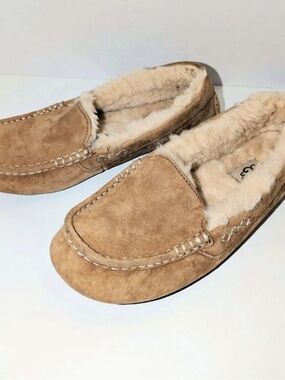 UGG Ansley Chestnut Suede Shearling Moccasin Slippers Women’s Size 8